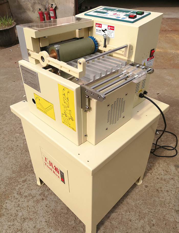 AC-200微電腦切帶機-1